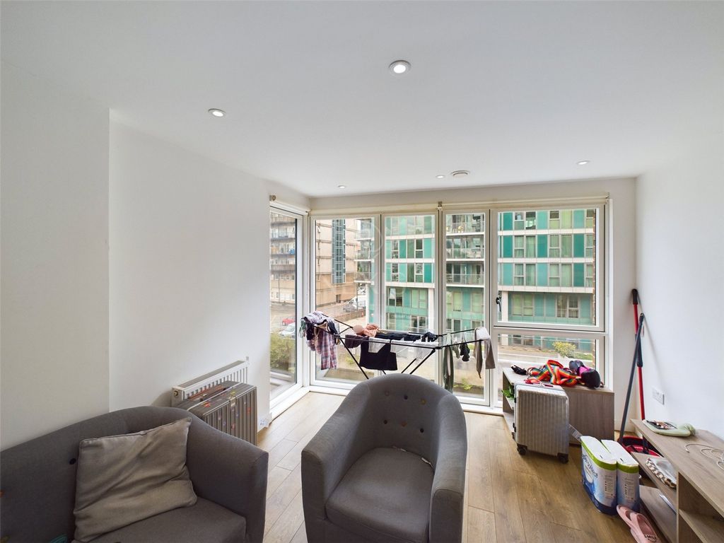 Property photo 2 of 10 Picture No. 05