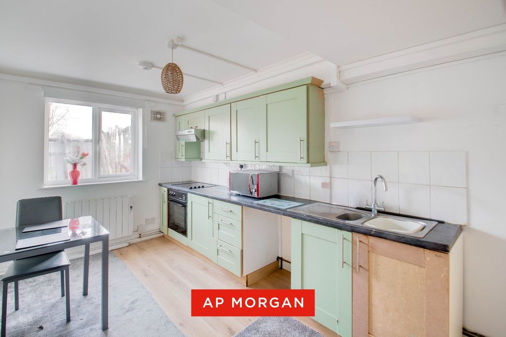 Property photo 2 of 8 Picture No. 03