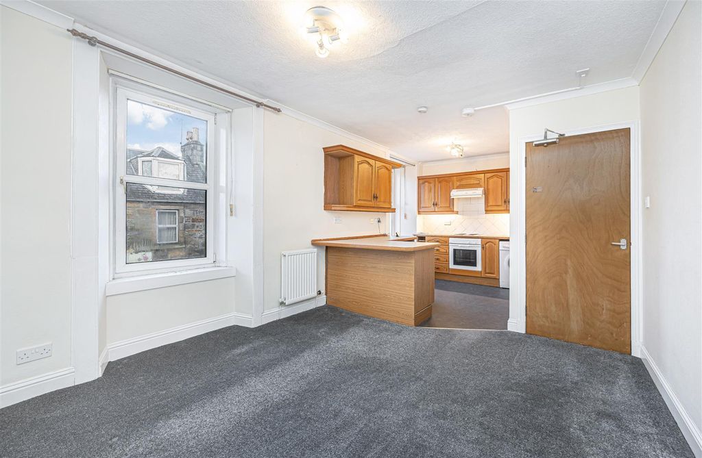 Property photo 3 of 19 Untitled (9 Of 1).Jpg