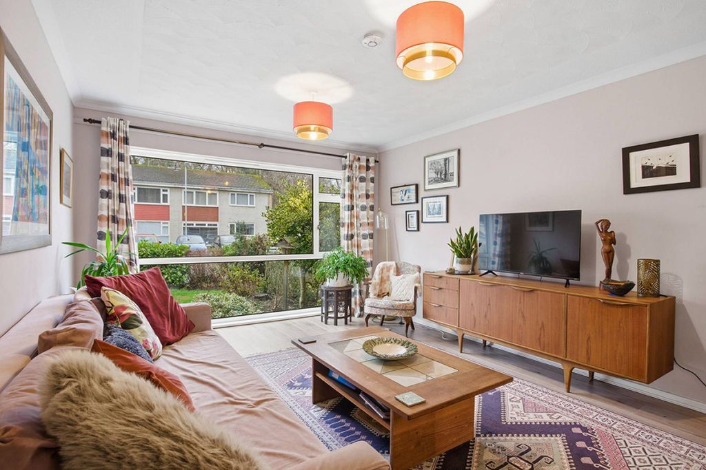 Property photo 2 of 16