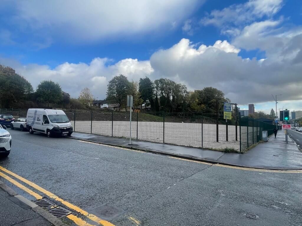 Property photo 2 of 8