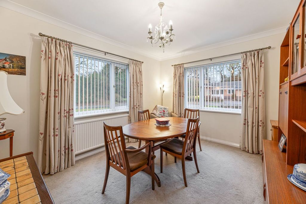 Property photo 3 of 18 Dining Room