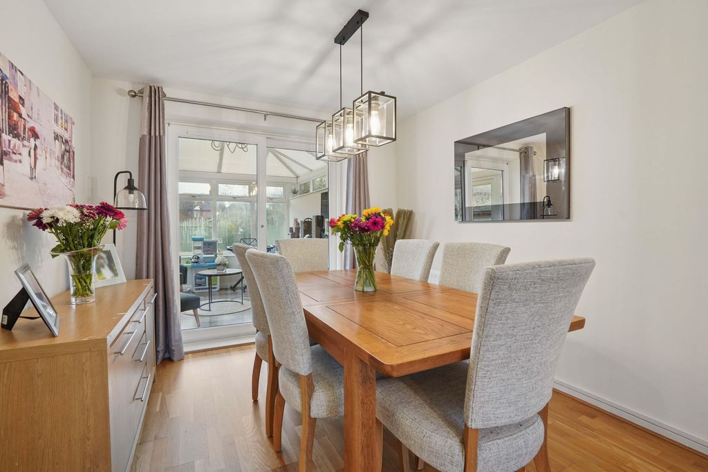 Property photo 3 of 22