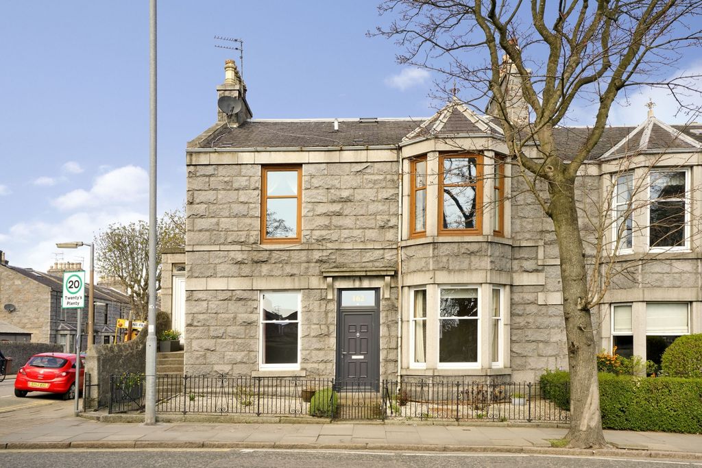 Property photo 1 of 19 Midstocket Road 162_(19)_4415