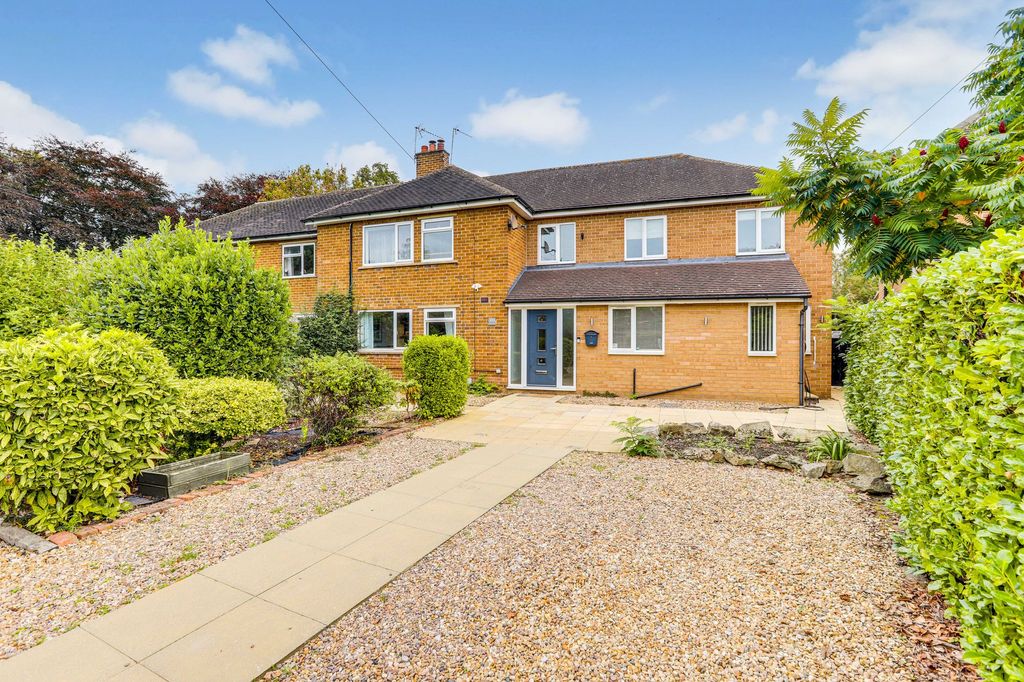 Property photo 1 of 33