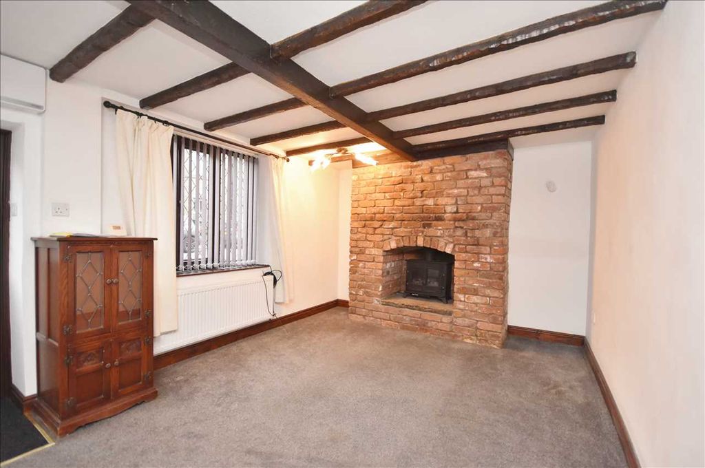 Property photo 2 of 8 Lounge