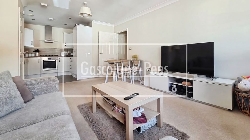 Property photo 3 of 7