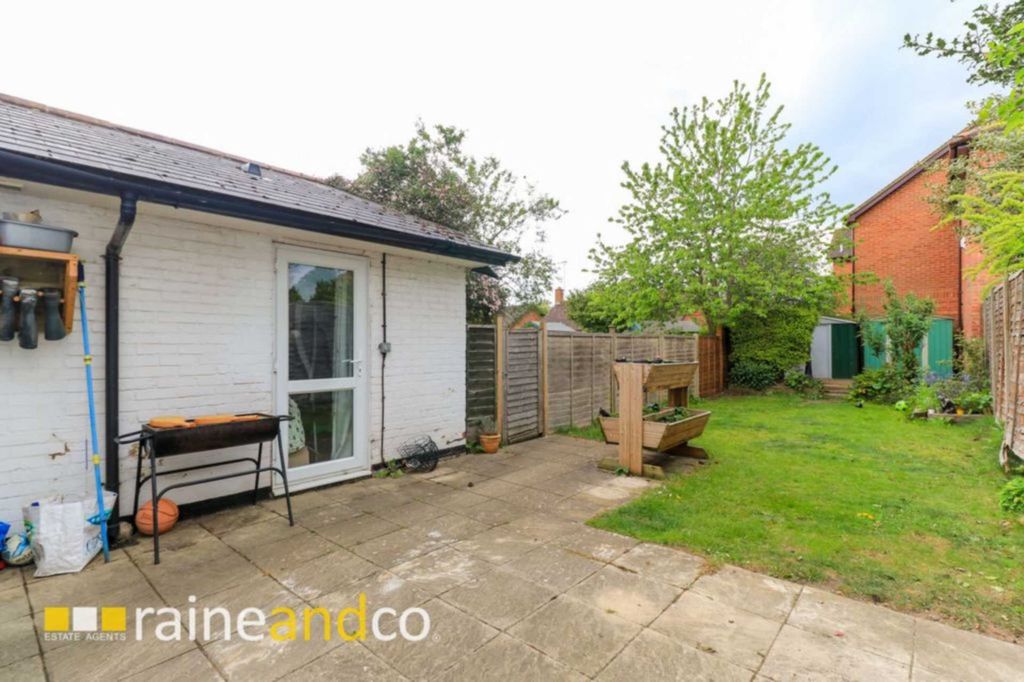 Property photo 2 of 5