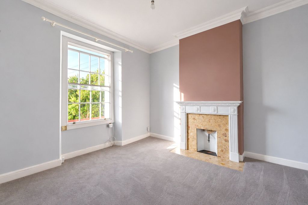 Property photo 1 of 10 Picture No. 04