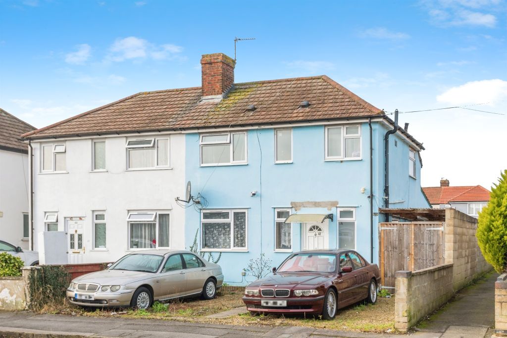 Property photo 1 of 11