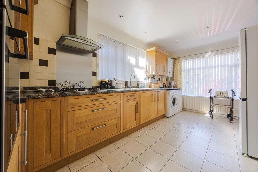 Property photo 2 of 13 Kitchen