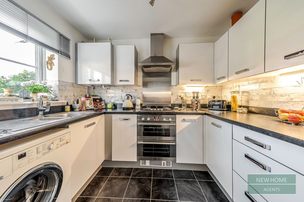 Property photo 2 of 20 Photo 13