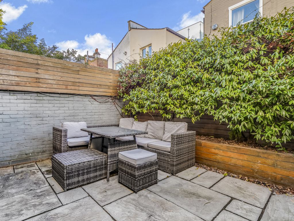 Property photo 3 of 11