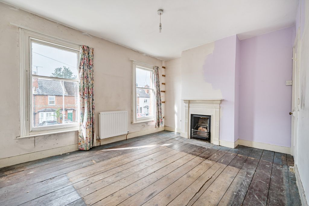 Property photo 2 of 21 1346268-1-68B80F3...