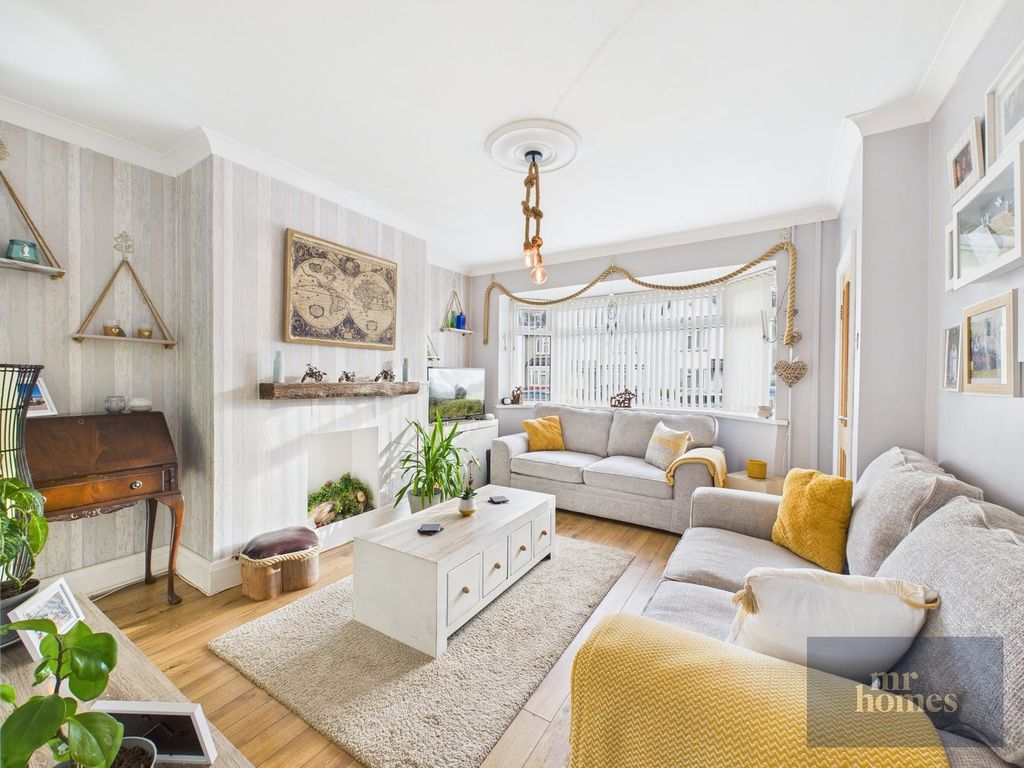 Property photo 2 of 16