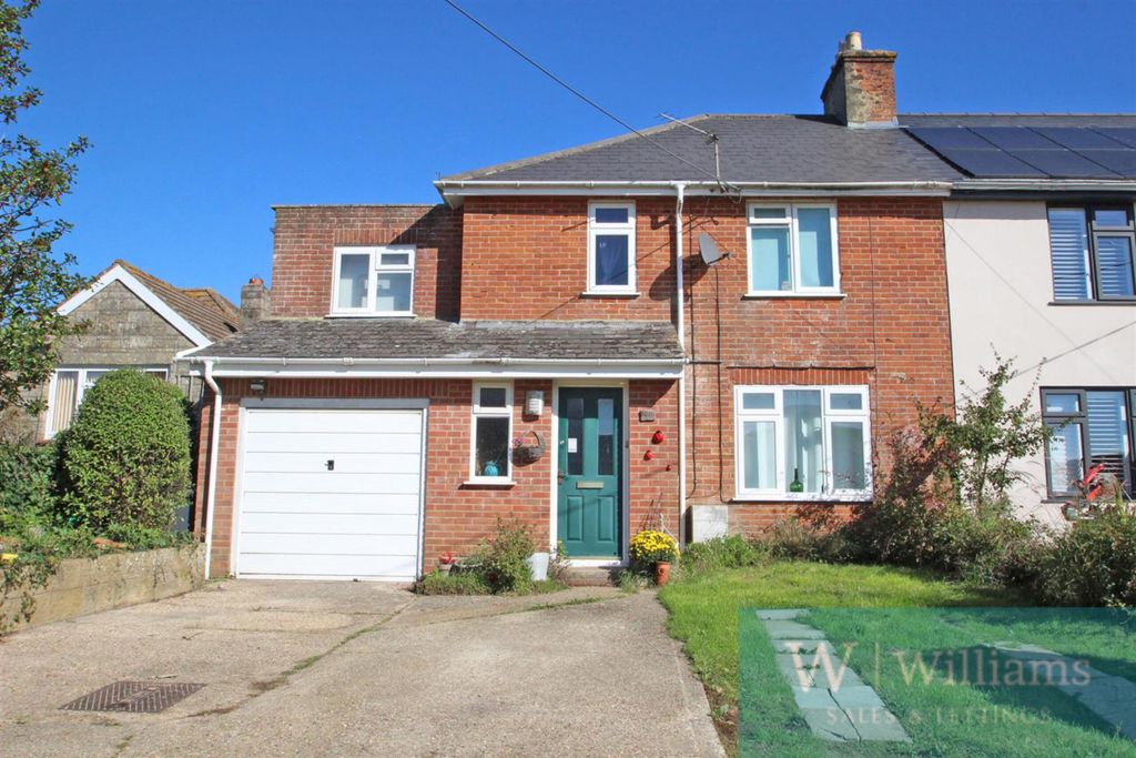 Property photo 1 of 12 Front