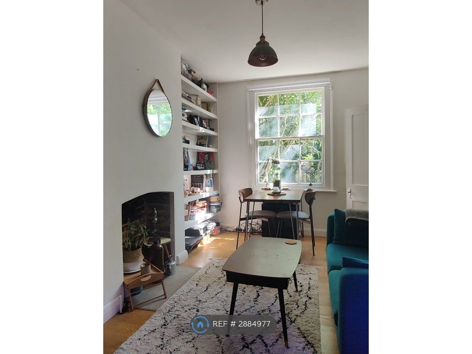 Property photo 3 of 11
