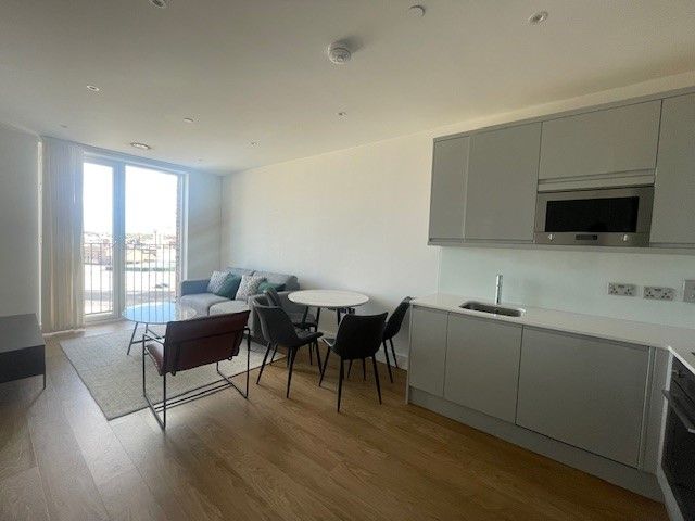 Property photo 3 of 12