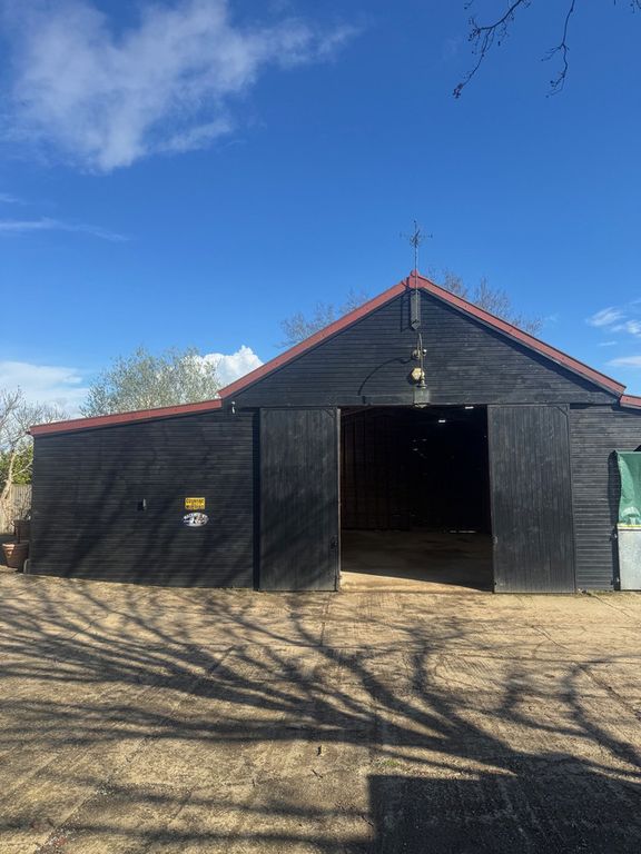 Property photo 2 of 7