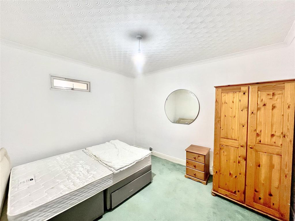 Property photo 1 of 12 Bedroom Four