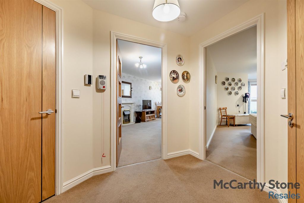 Additional image 7 of 1 bed flat for saleStover Court, East Street, Newton Abbot TQ12