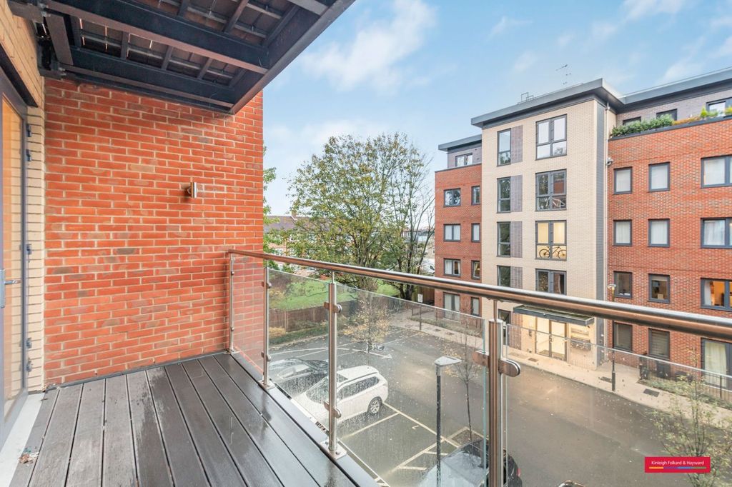 Property photo 3 of 8 Picture No. 25