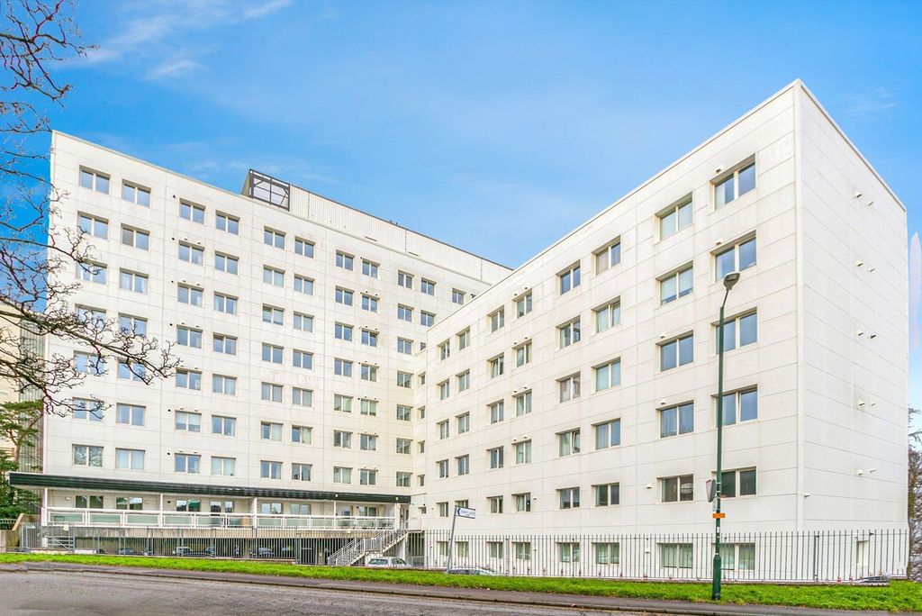 Property photo 1 of 17 Picture No. 01