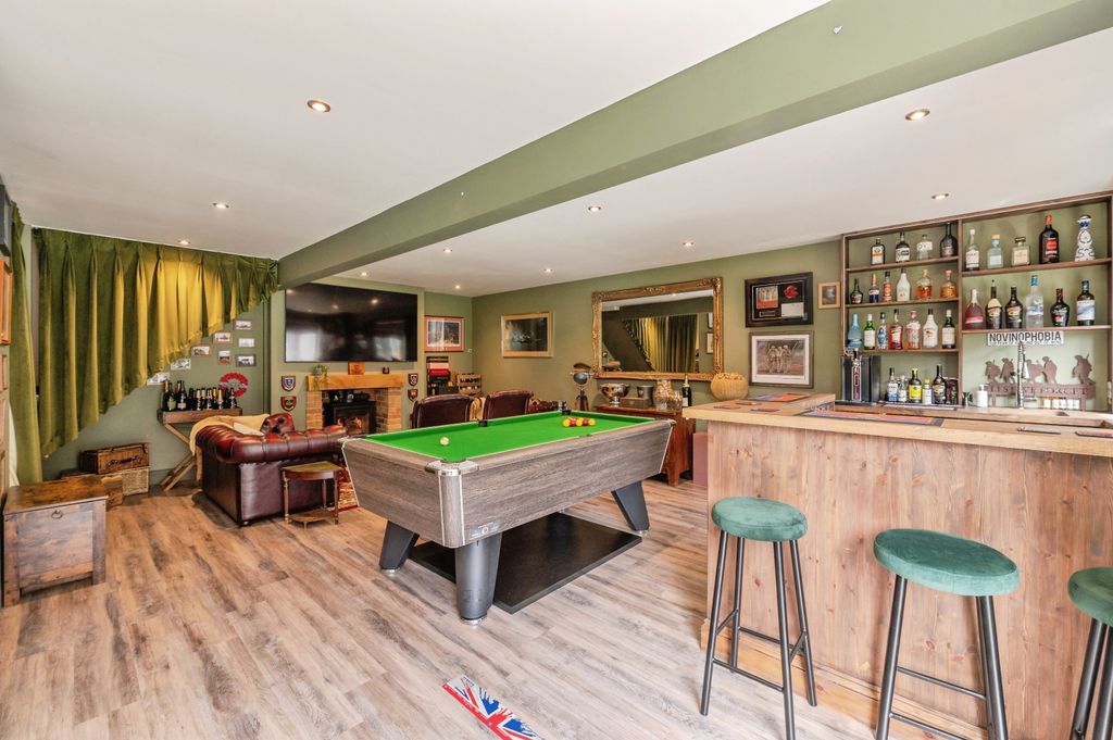 Property photo 3 of 32 Annexe