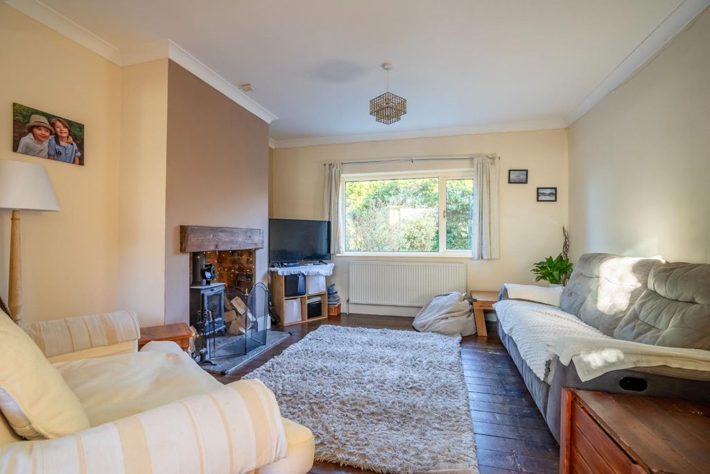 Property photo 3 of 16 Living/Diner