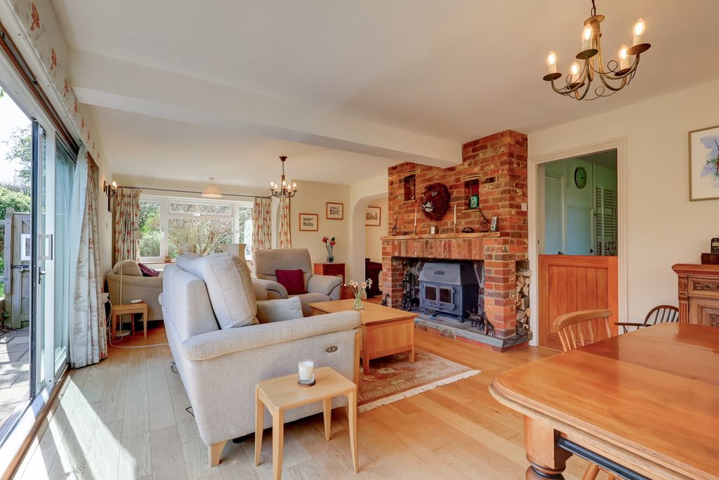 Property photo 2 of 26 Picture No. 28