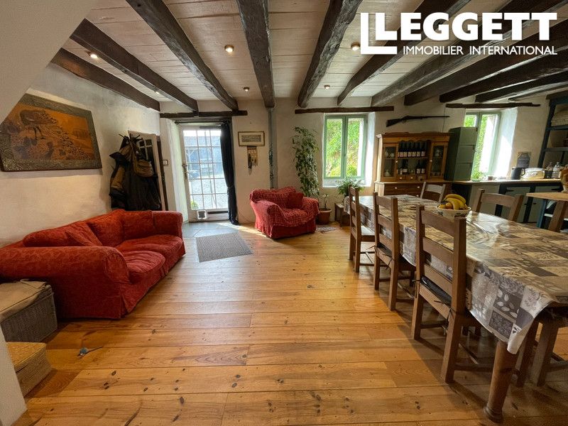 Property photo 3 of 10