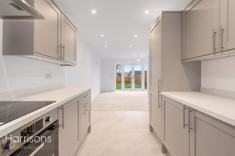 Property photo 3 of 18 Photo 18