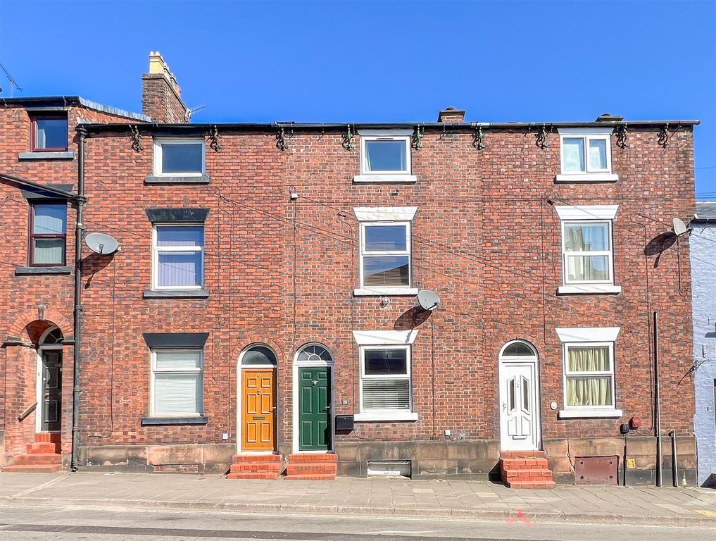 Property photo 1 of 19 Frontage