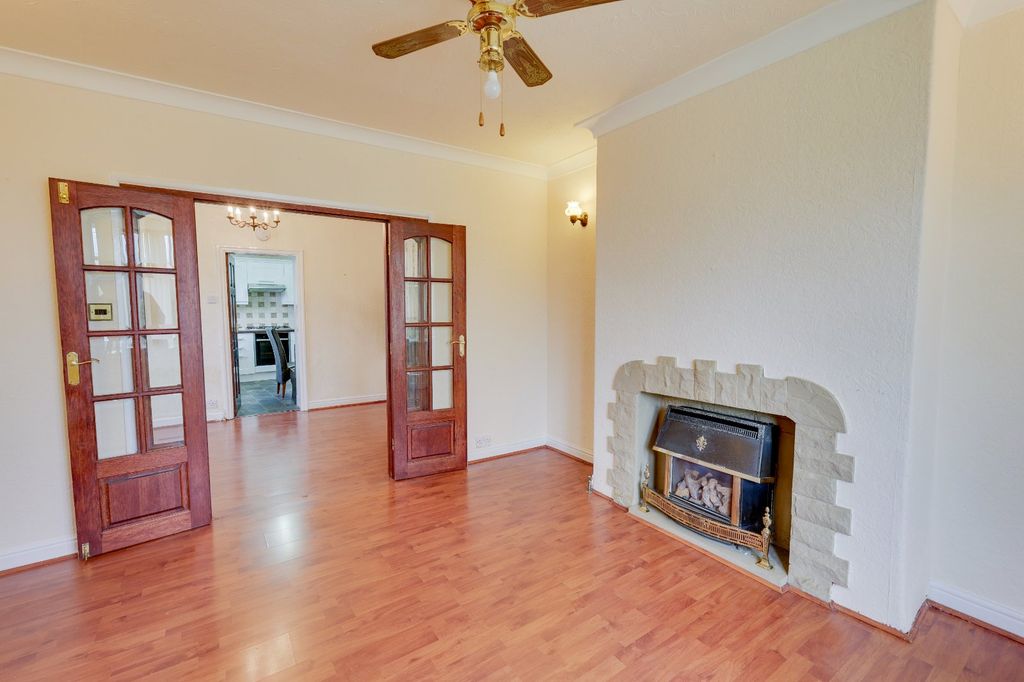 Property photo 3 of 19 Picture No. 07