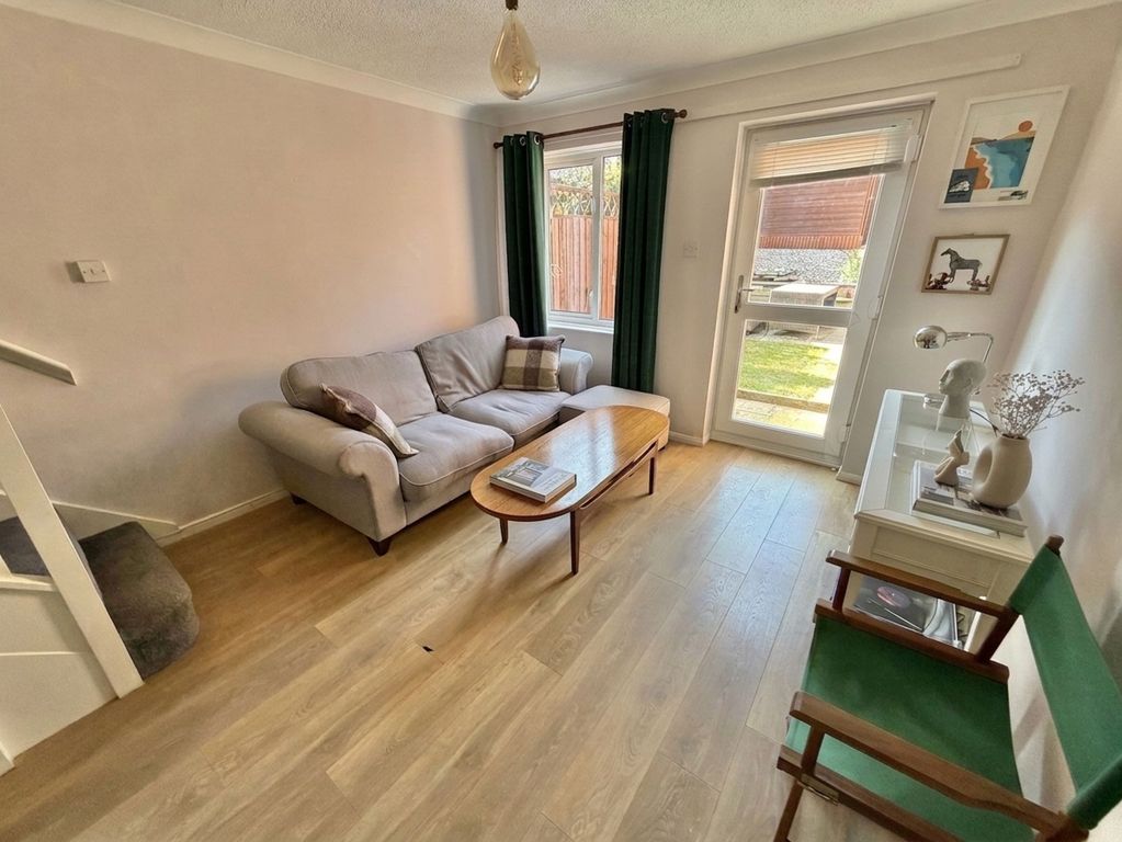 Property photo 2 of 8