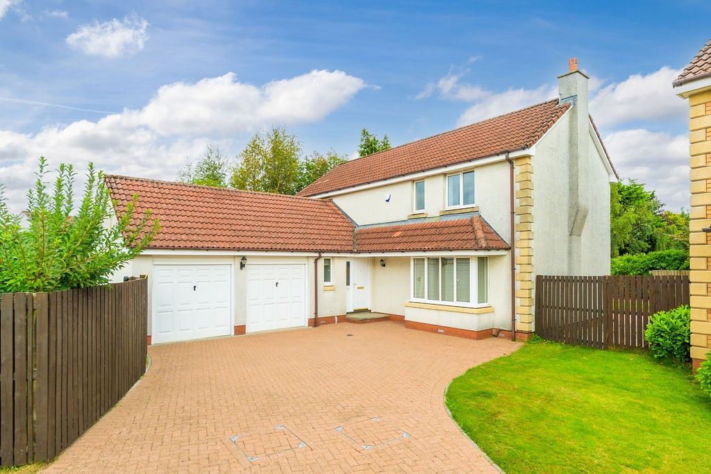Property photo 1 of 34