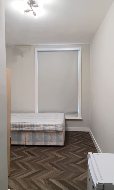 Property photo 1 of 2