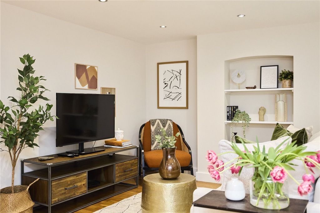 Property photo 2 of 30 Picture No. 20