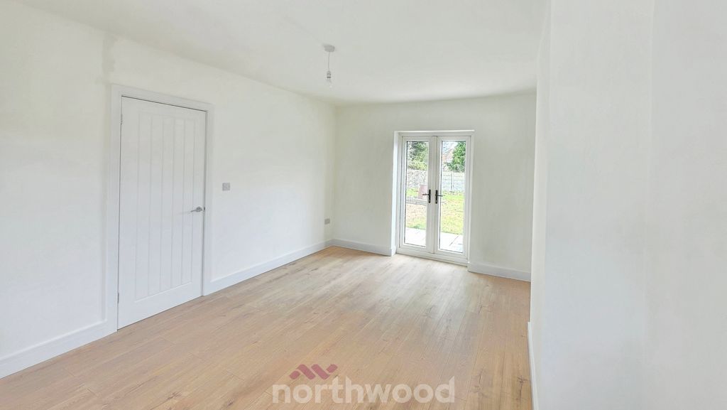 Property photo 3 of 24