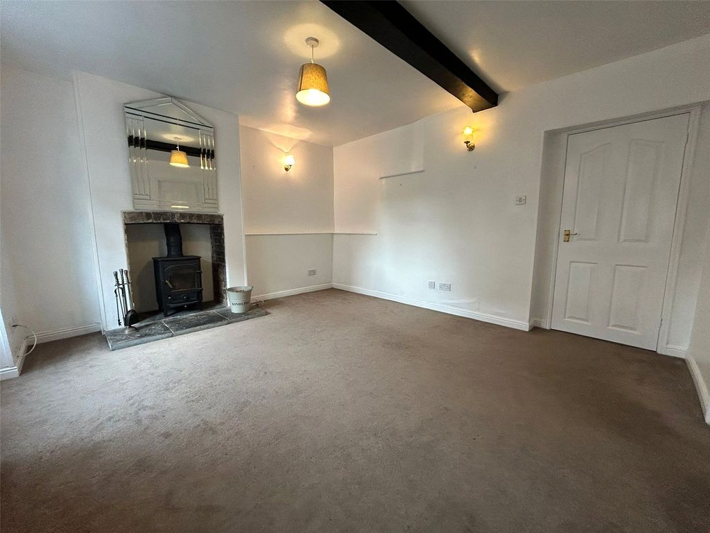 Property photo 2 of 12 Picture No. 27