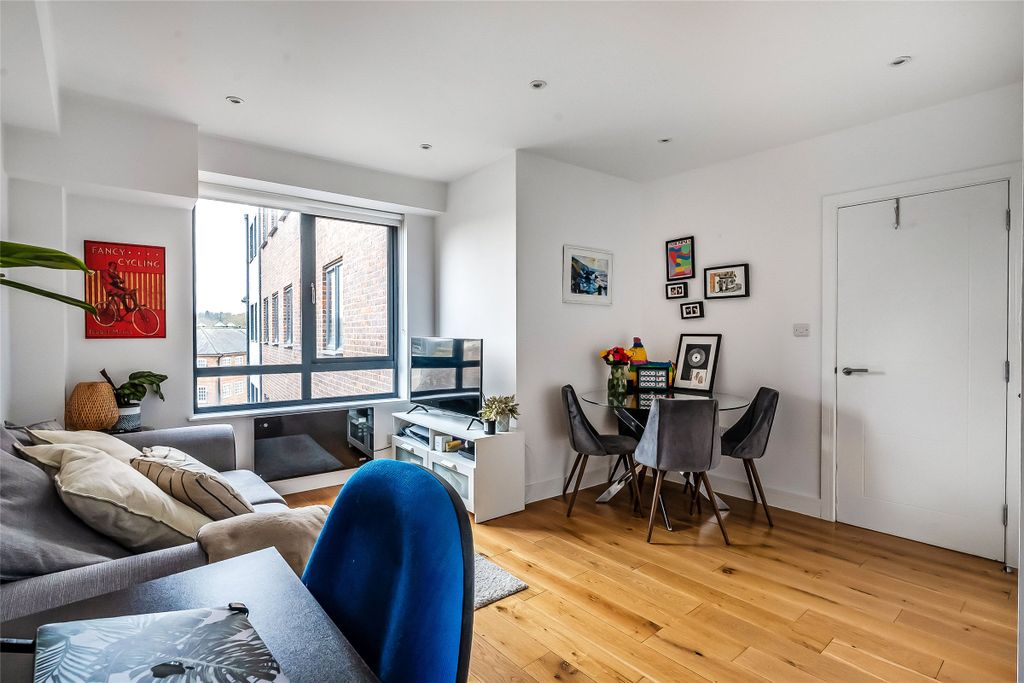 Property photo 3 of 9 Reception/Dining