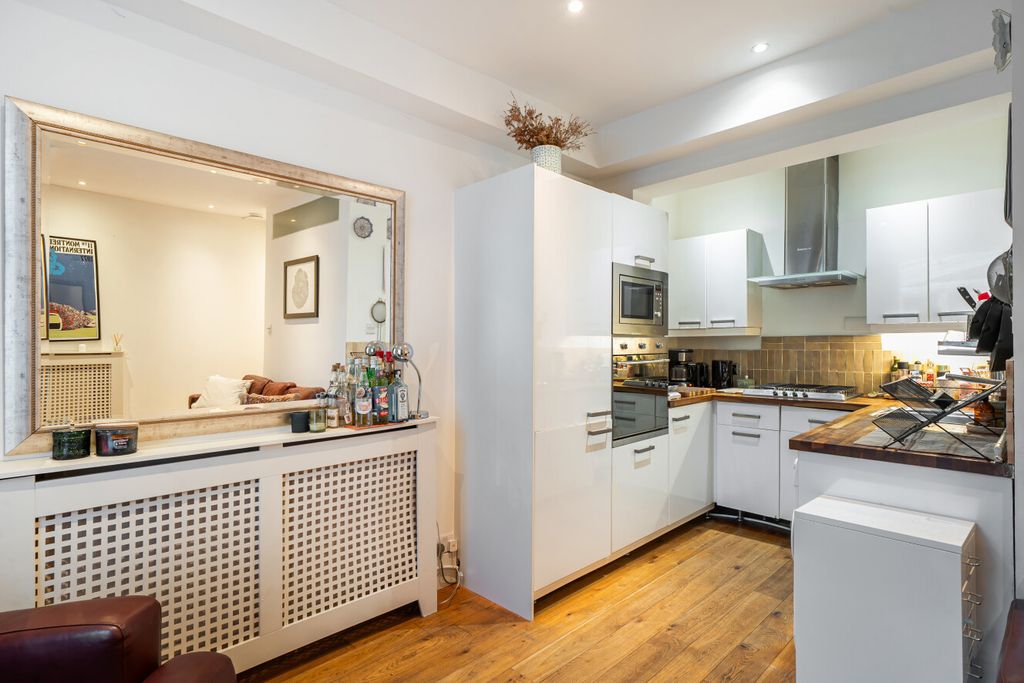 Property photo 3 of 12 1494366-15-6A59F3...