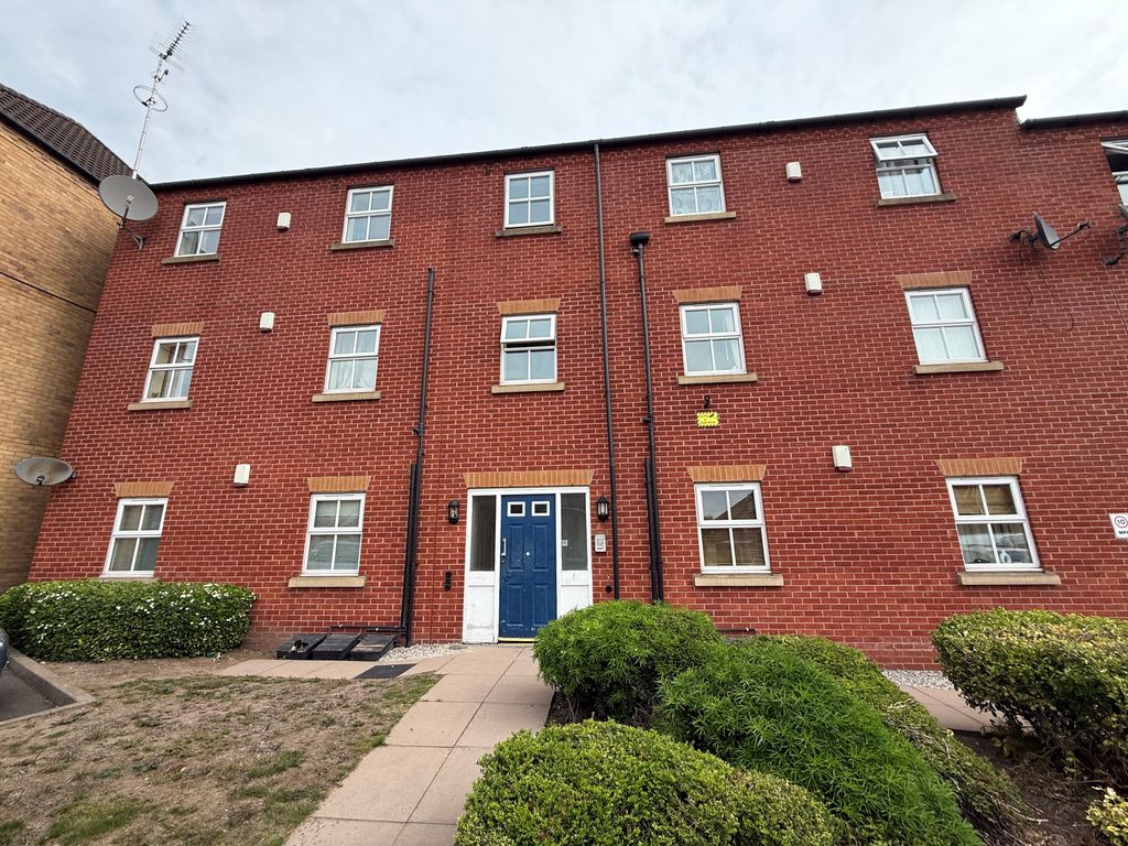 Property photo 1 of 6 15 Spindle Court Front New