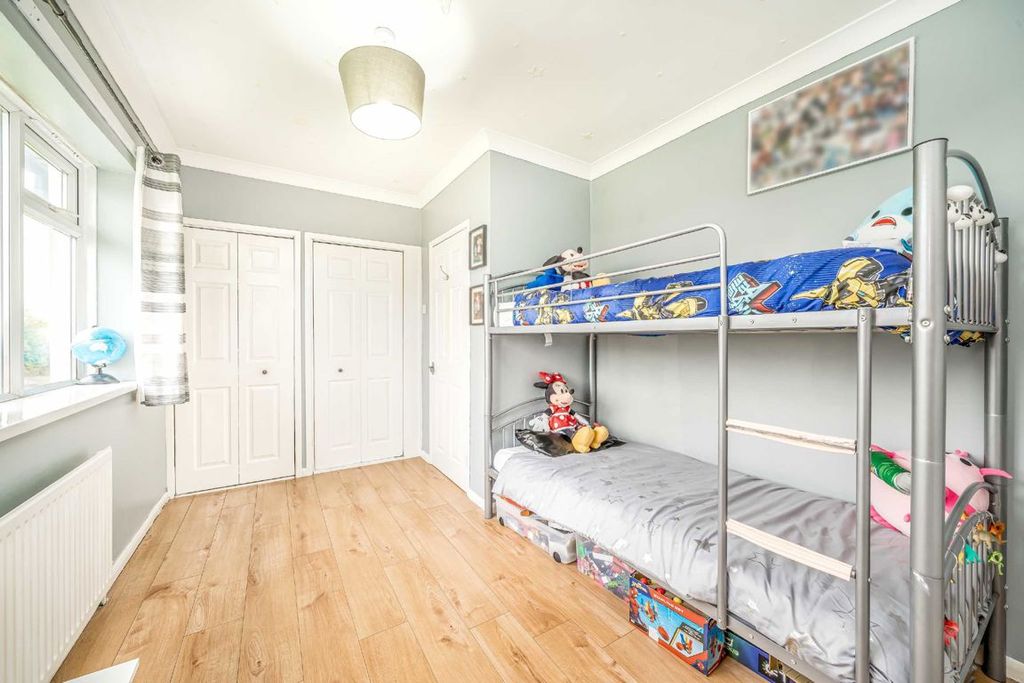 Property photo 3 of 7