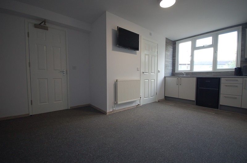 Property photo 3 of 12 2694-Pra12541-1-Raw