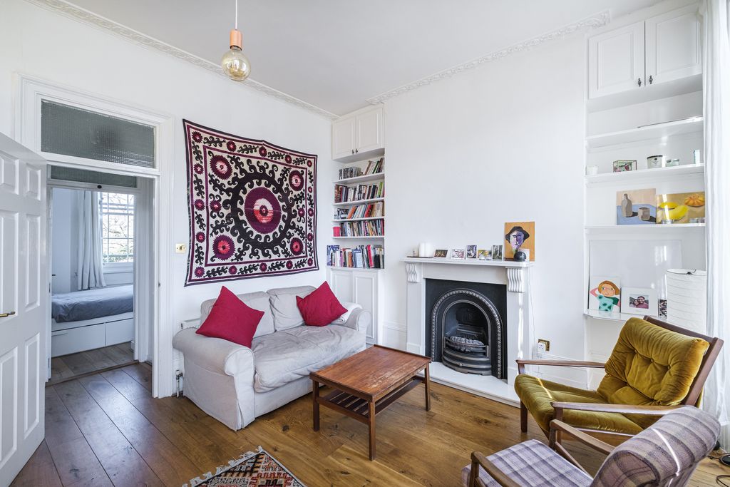 Property photo 3 of 12