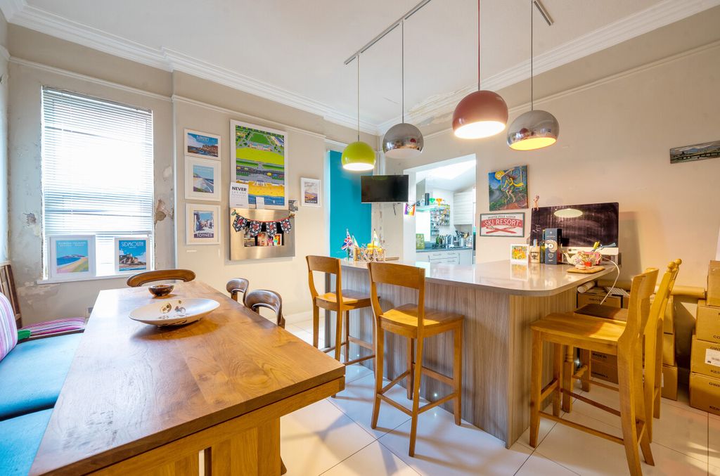 Property photo 3 of 16 1472587-45-6A26F9...
