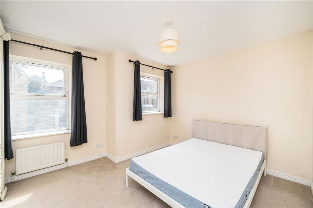 Property photo 3 of 3