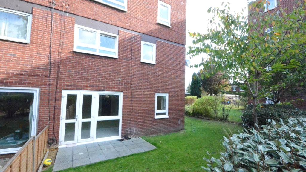 3 bed flat for sale Reading
