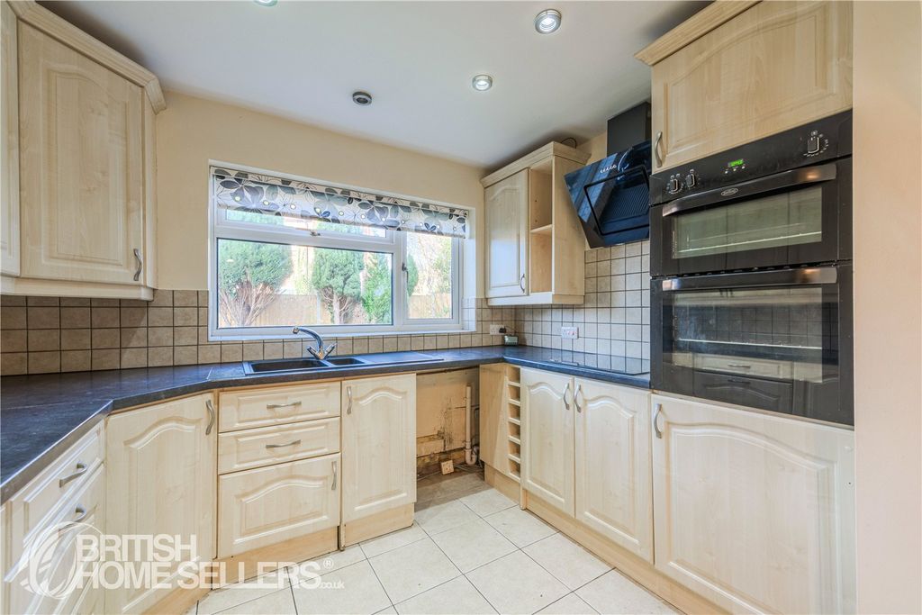 Property photo 3 of 29 Picture No. 40